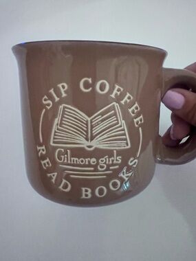 Gilmore Girls 'Sip Coffee Read Books' Brown Ceramic Mug